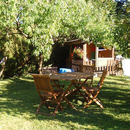 Au Coeur Des Alpes Bed & Breakfast Marignier Eksteriør bilde