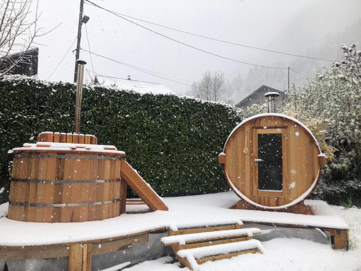 Au Coeur Des Alpes Bed & Breakfast Marignier Eksteriør bilde